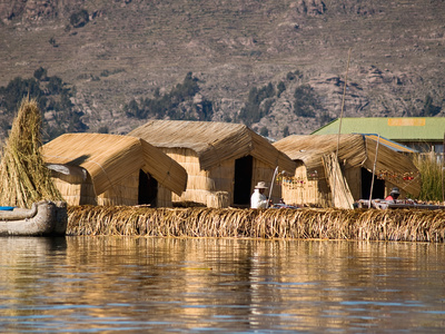 Titicaca see Uro Insel